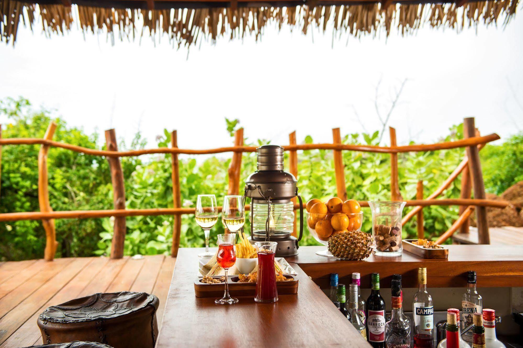 Uga Chena Huts Hotel Yala Exterior photo
